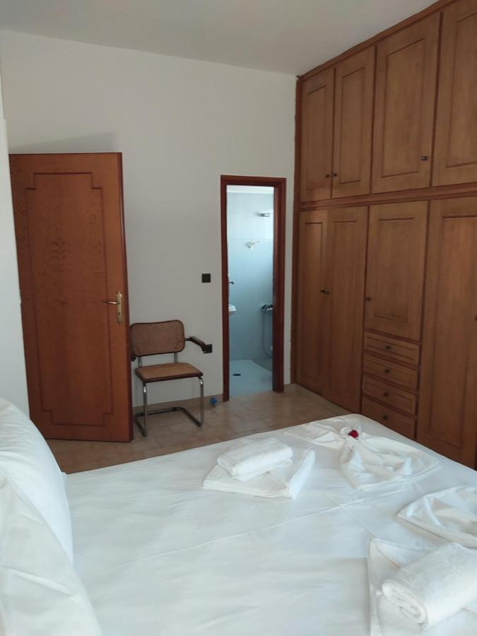 Passatempo Casa - 3 Bedroom Apartment Close To The Swimming Pool Gerani  ภายนอก รูปภาพ